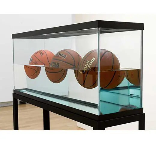 J.-Koons-3-ball-50-50-tank LYNART STORE