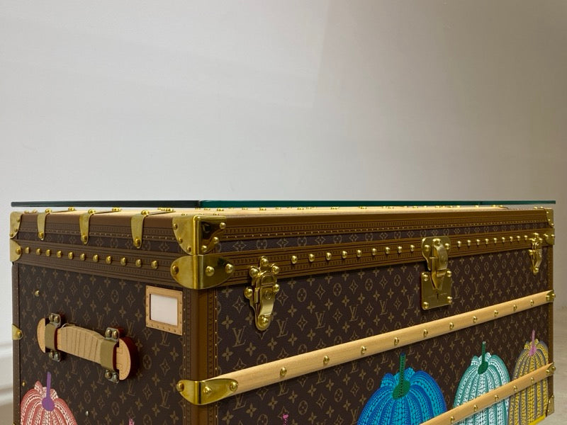 Yayoi Kusama × Louis Vuitton – Malle Courrier Lozine 110