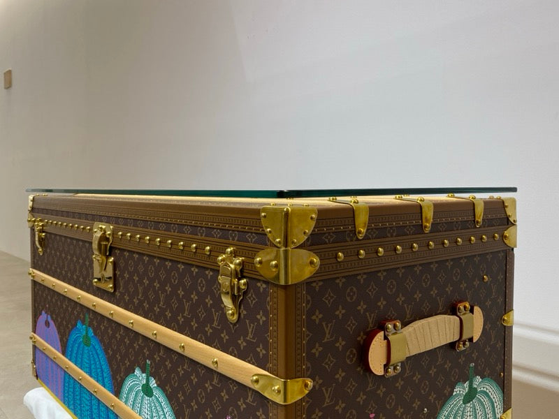 Yayoi Kusama × Louis Vuitton – Malle Courrier Lozine 110