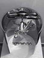 Hajime Sorayama, robot voyageur spatial sexy I