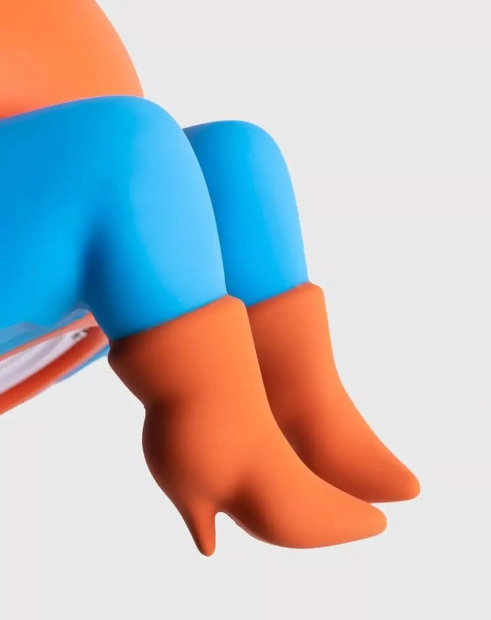 Parra, A Pear Lamp (2021) L.Y.N.A.R.T Store