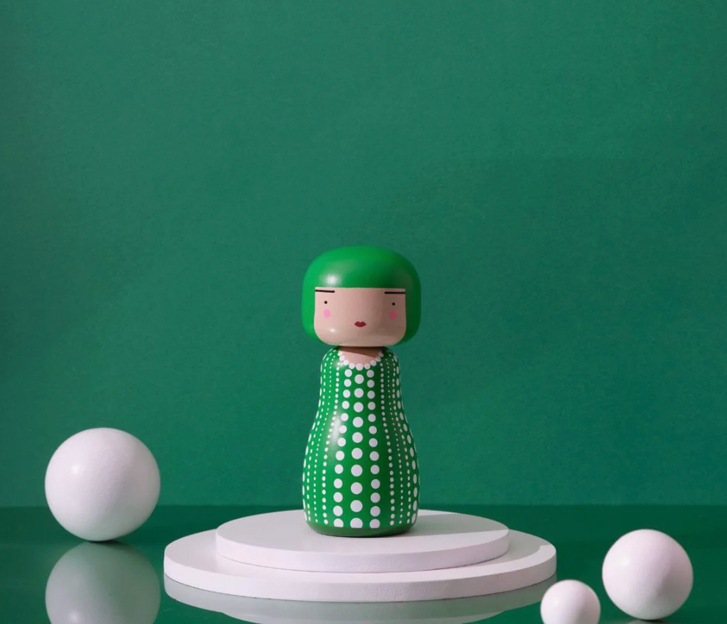 Yayoi Kusama – Kokeshi à pois verts