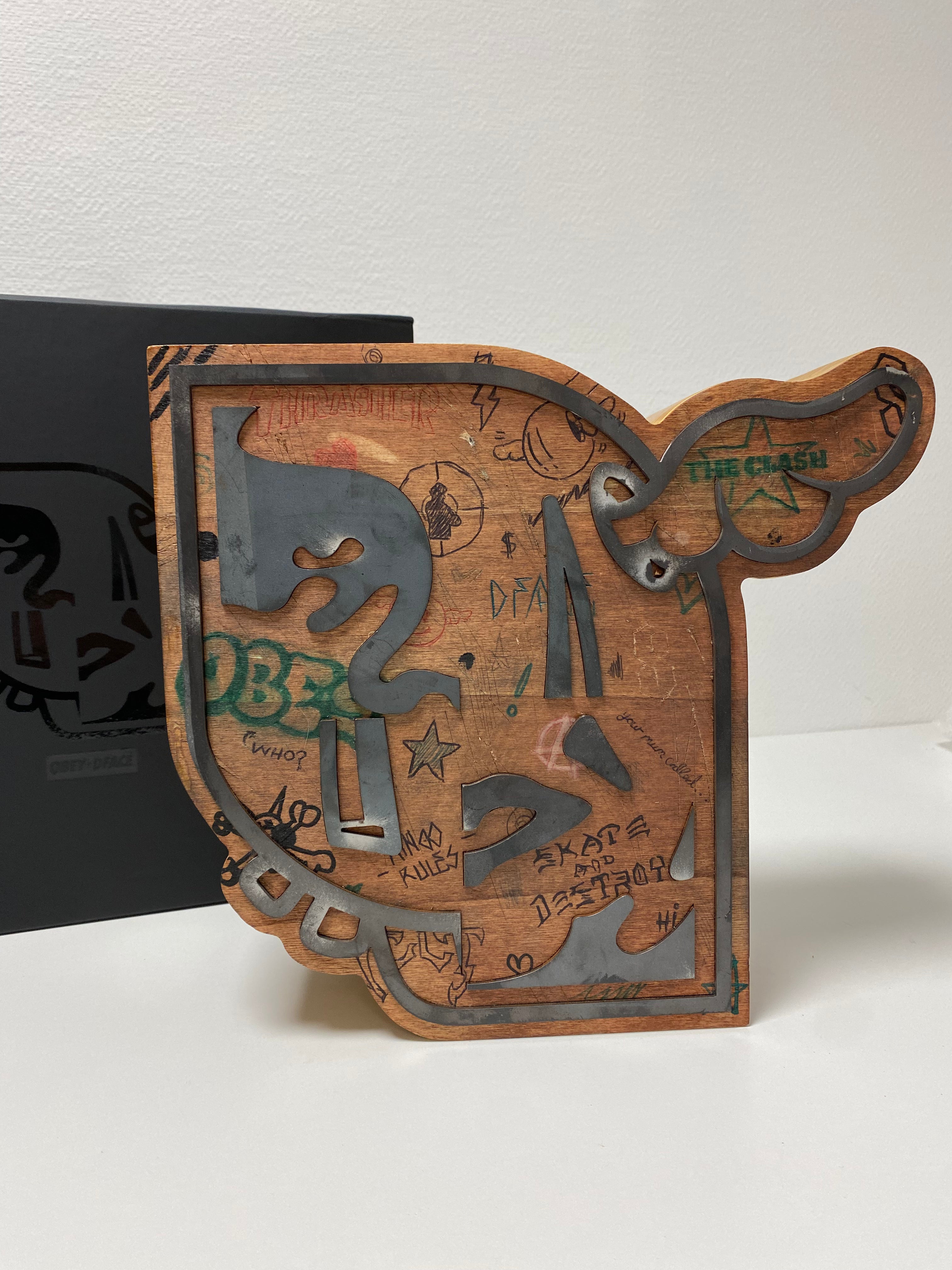 D*Face & Shepard Fairey, SCHOOL DESKS L.Y.N.A.R.T Store