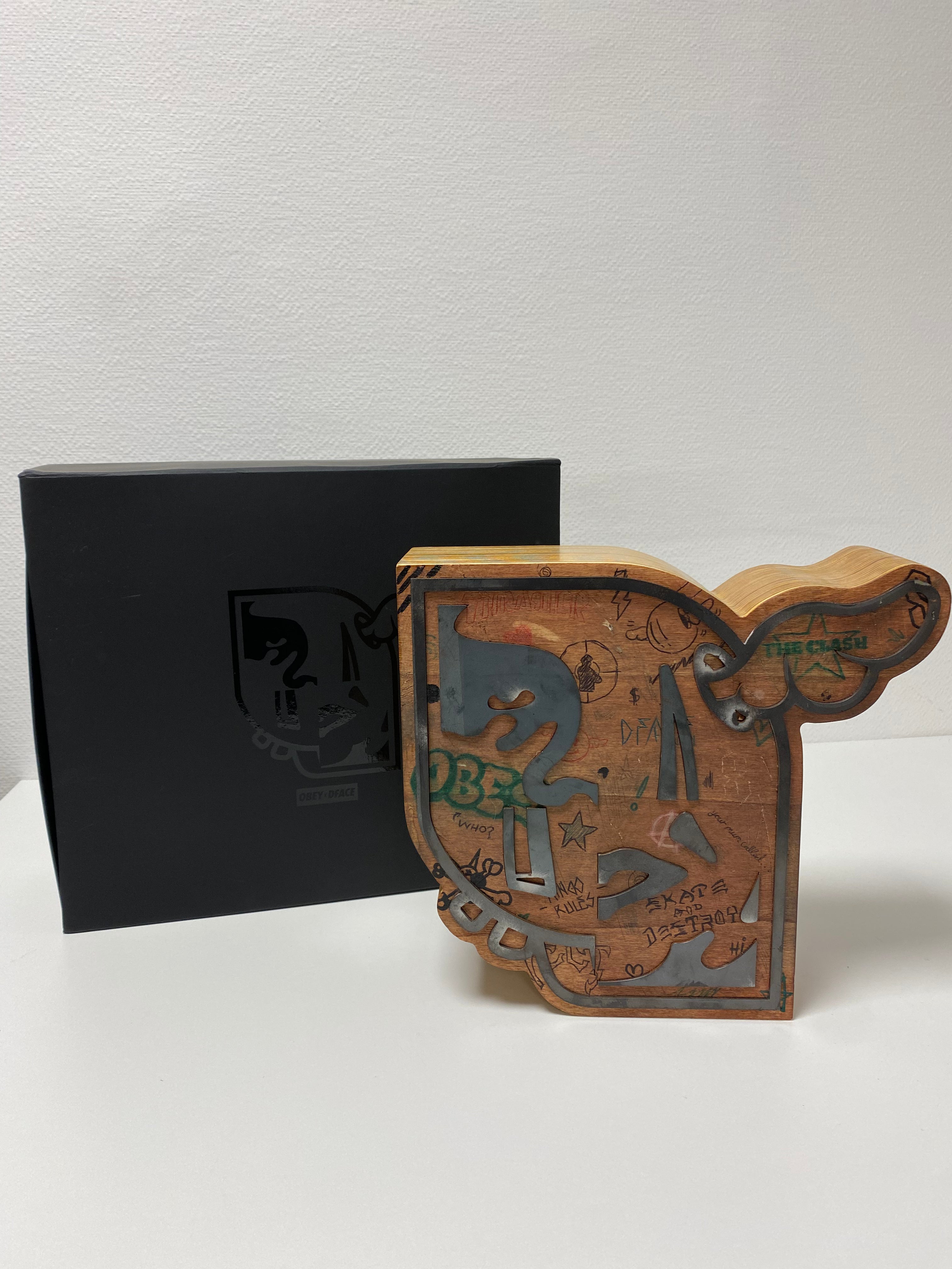 D*Face & Shepard Fairey, SCHOOL DESKS L.Y.N.A.R.T Store