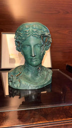 Daniel Arsham, Melpomène en bronze érodé Tiffany Vert Patine (2021) LYNART STORE