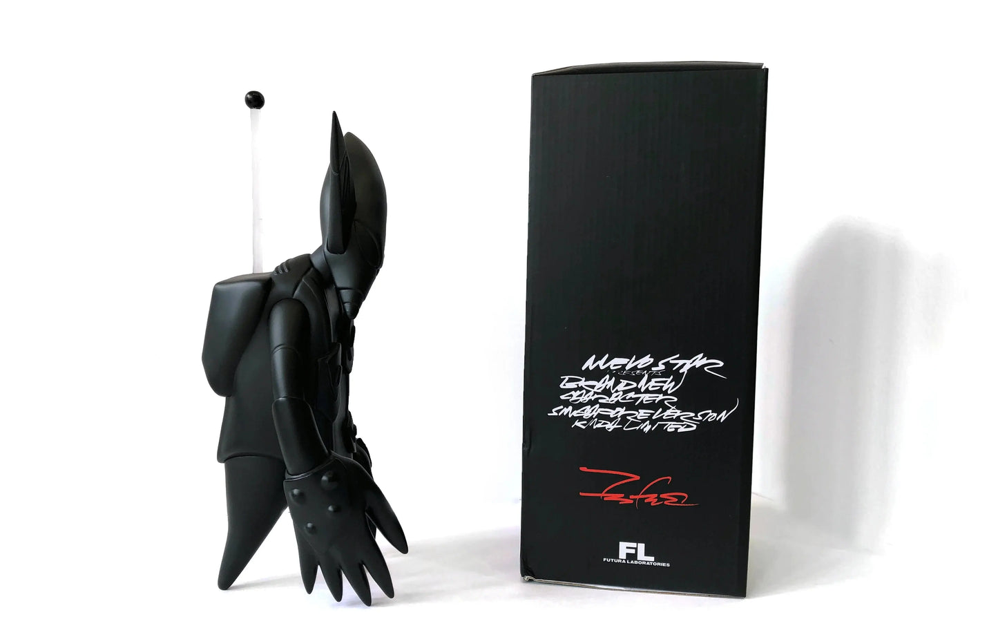 Futura 2000 - Sculpture Black - 2019 LYNART STORE