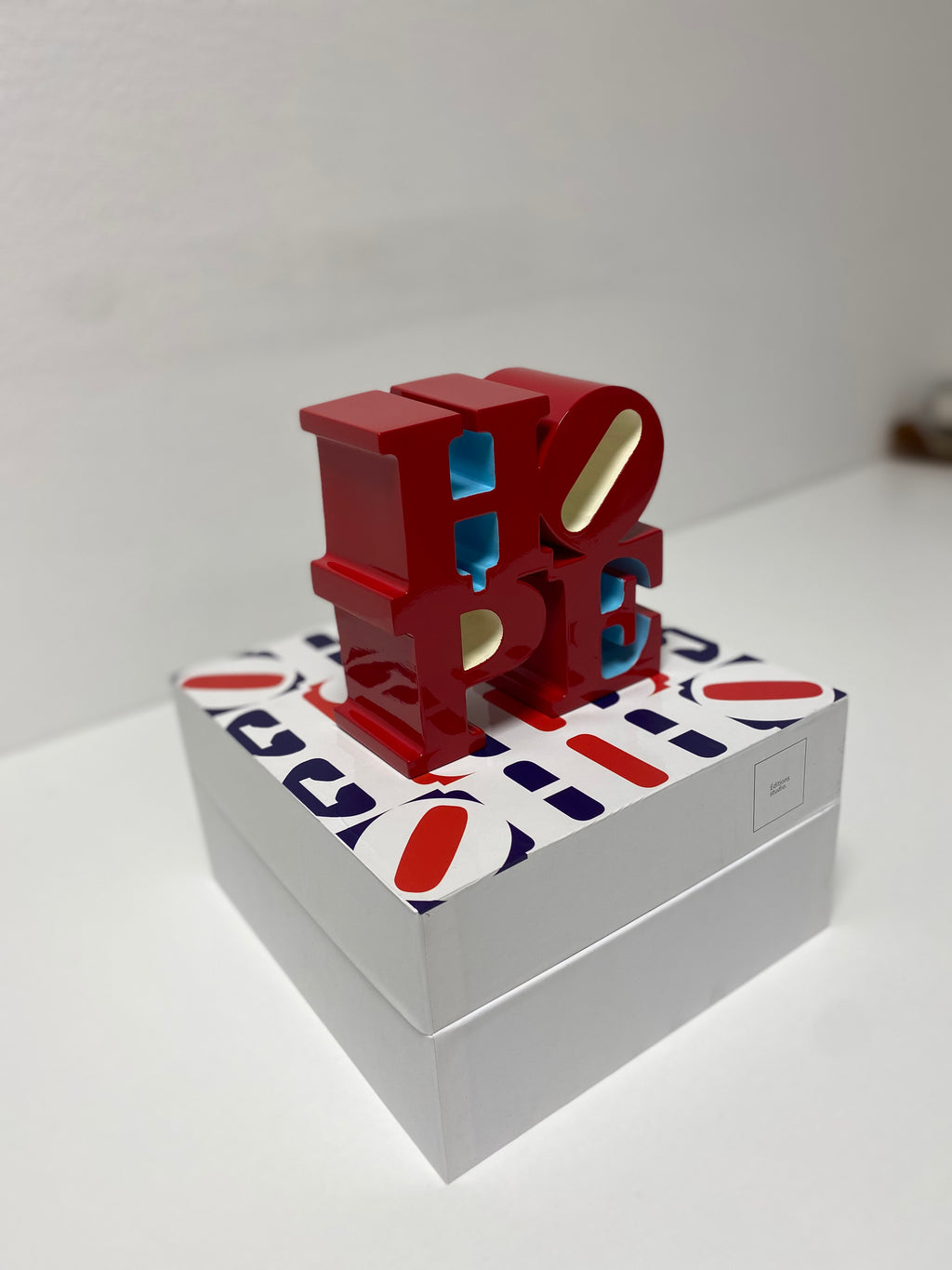 HOPE - Red Editions Studio L.Y.N.A.R.T Store