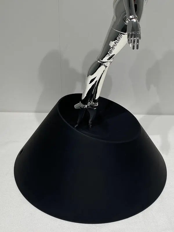 Hajime Sorayama - Sexy Robot Floating Silver (2020) LYNART STORE