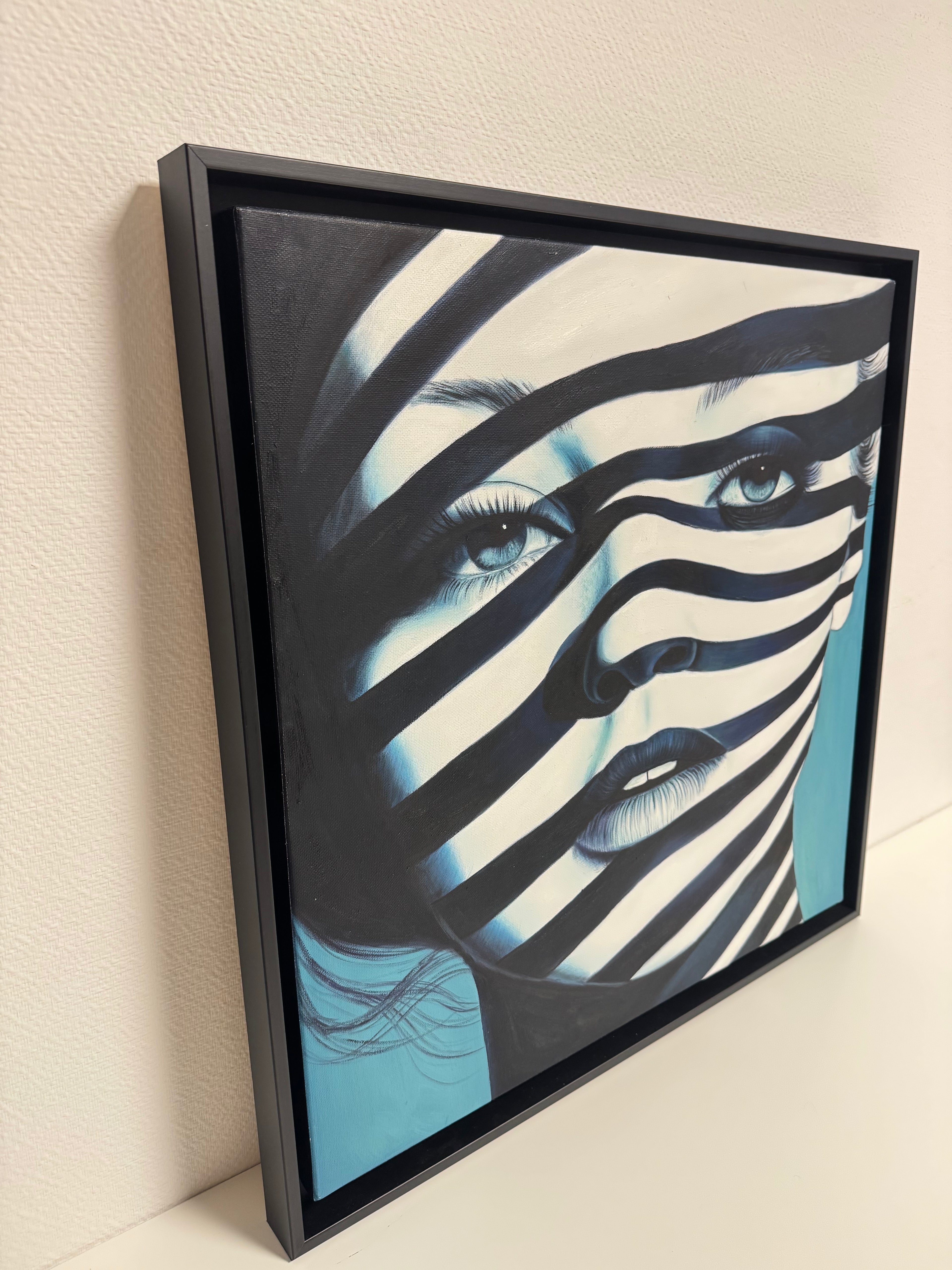 Lena Veris – Silent Stripes (2023)