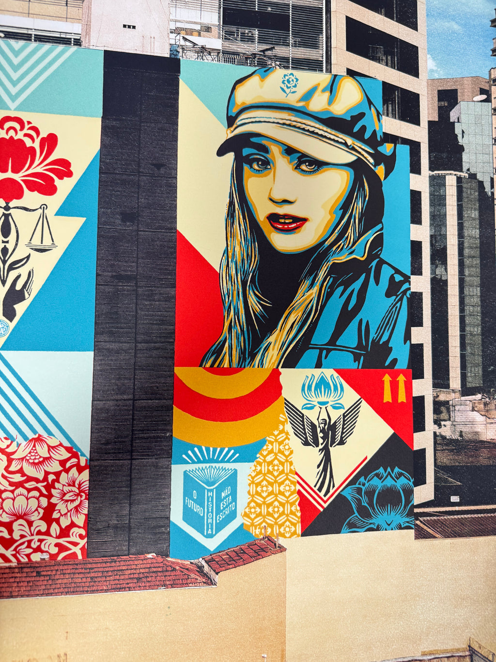 Shepard Fairey - Carga Frágil Mural (2023) I Édition Limitée