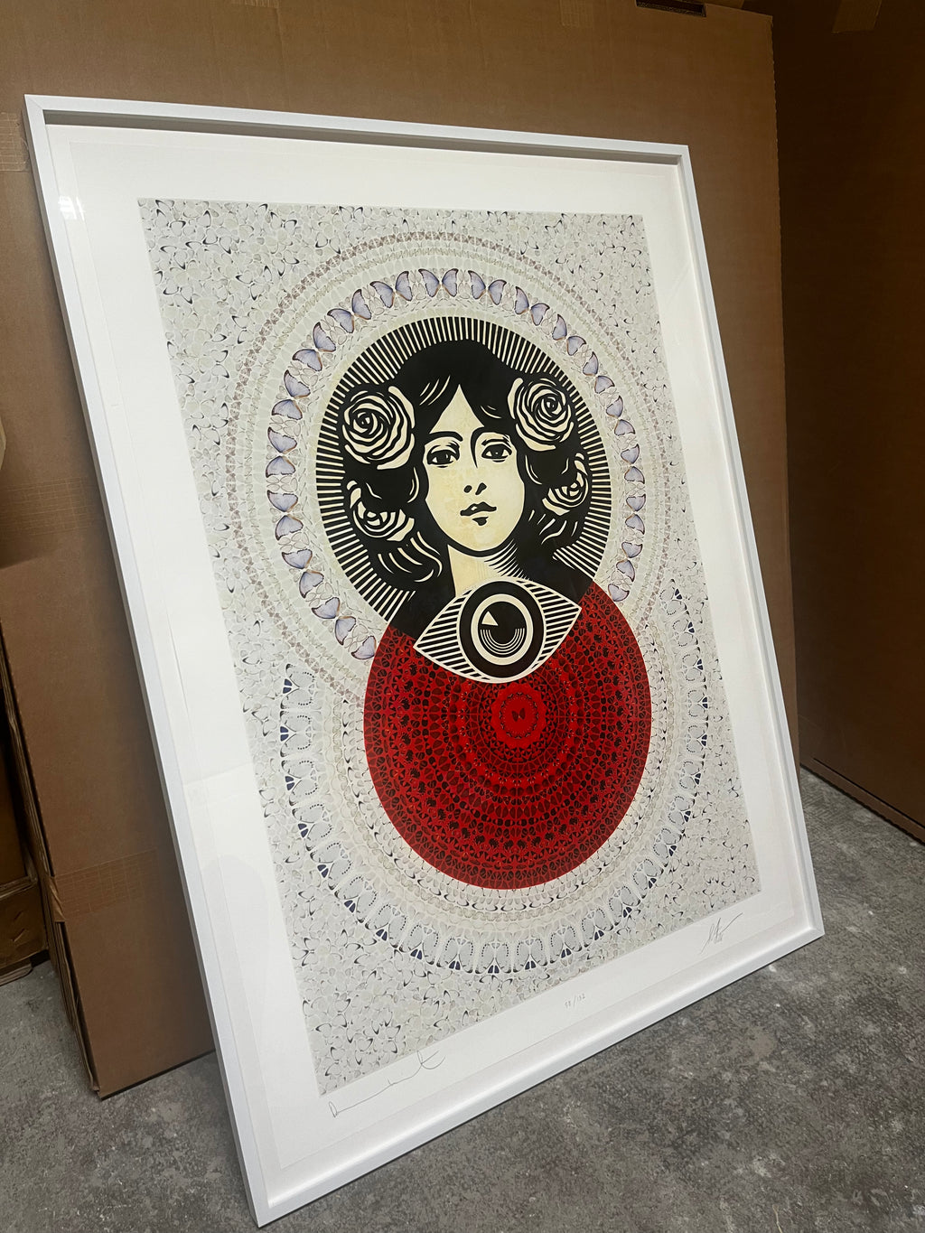 Shepard Fairey & Damien Hirst – Papillon Mandala Troisième Œil (Crème) Petit