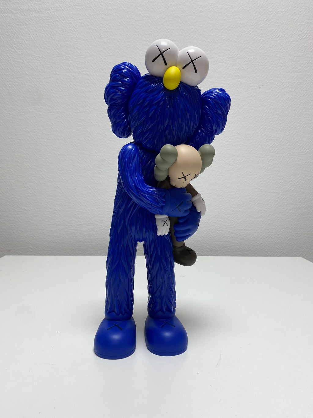 KAWS – TAKE Blue Resin Sculpture 2020 Contemporary Art – LYNART STORE