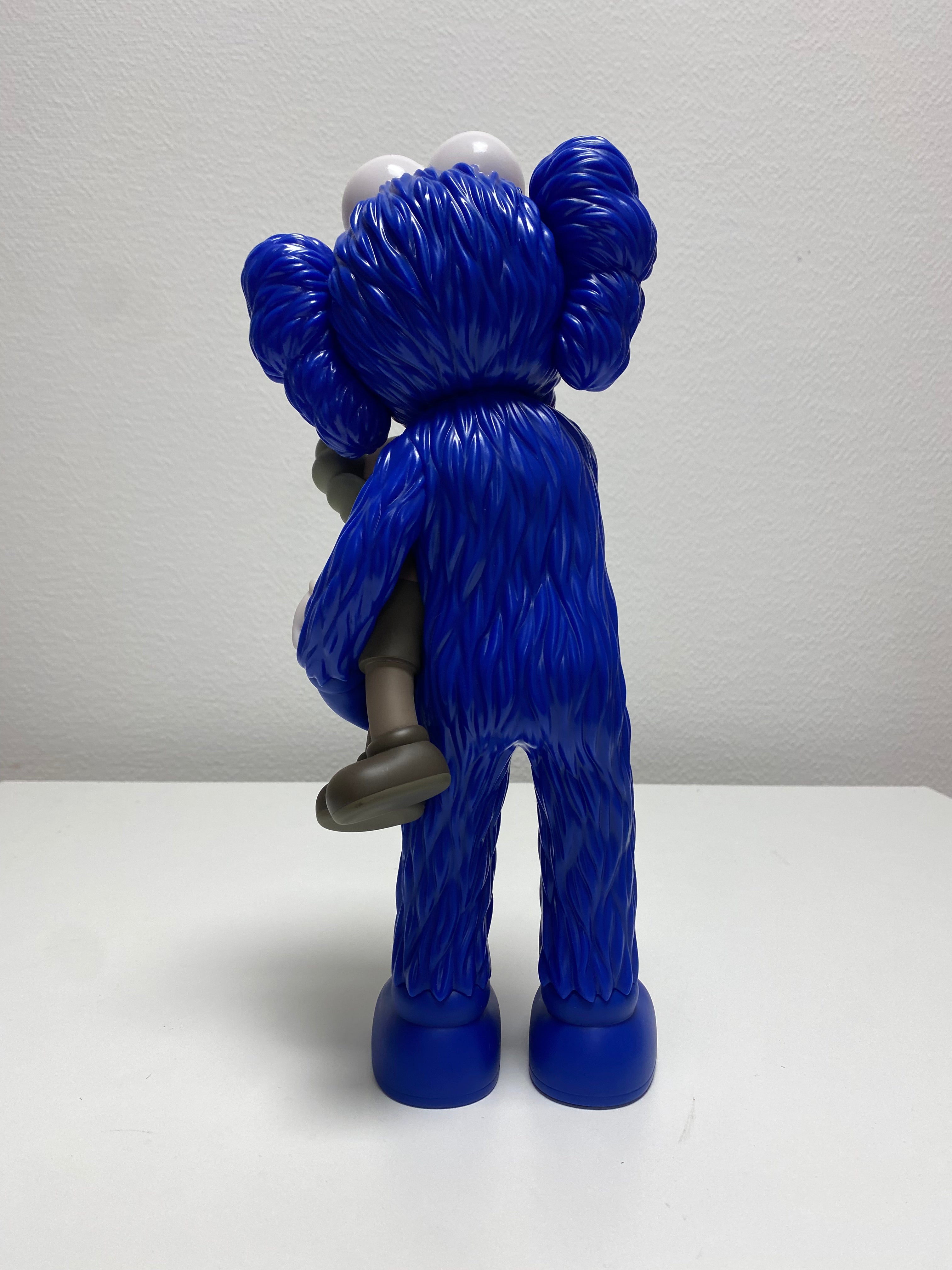 KAWS - TAKE Blue (2020) I Résine coulée 