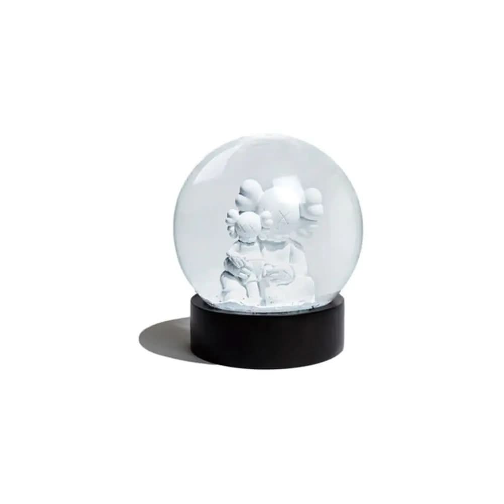KAWS, Holiday Changbai Mountain Snowglobe, 2022 - Snowglobe with painted vinyl figure inside
