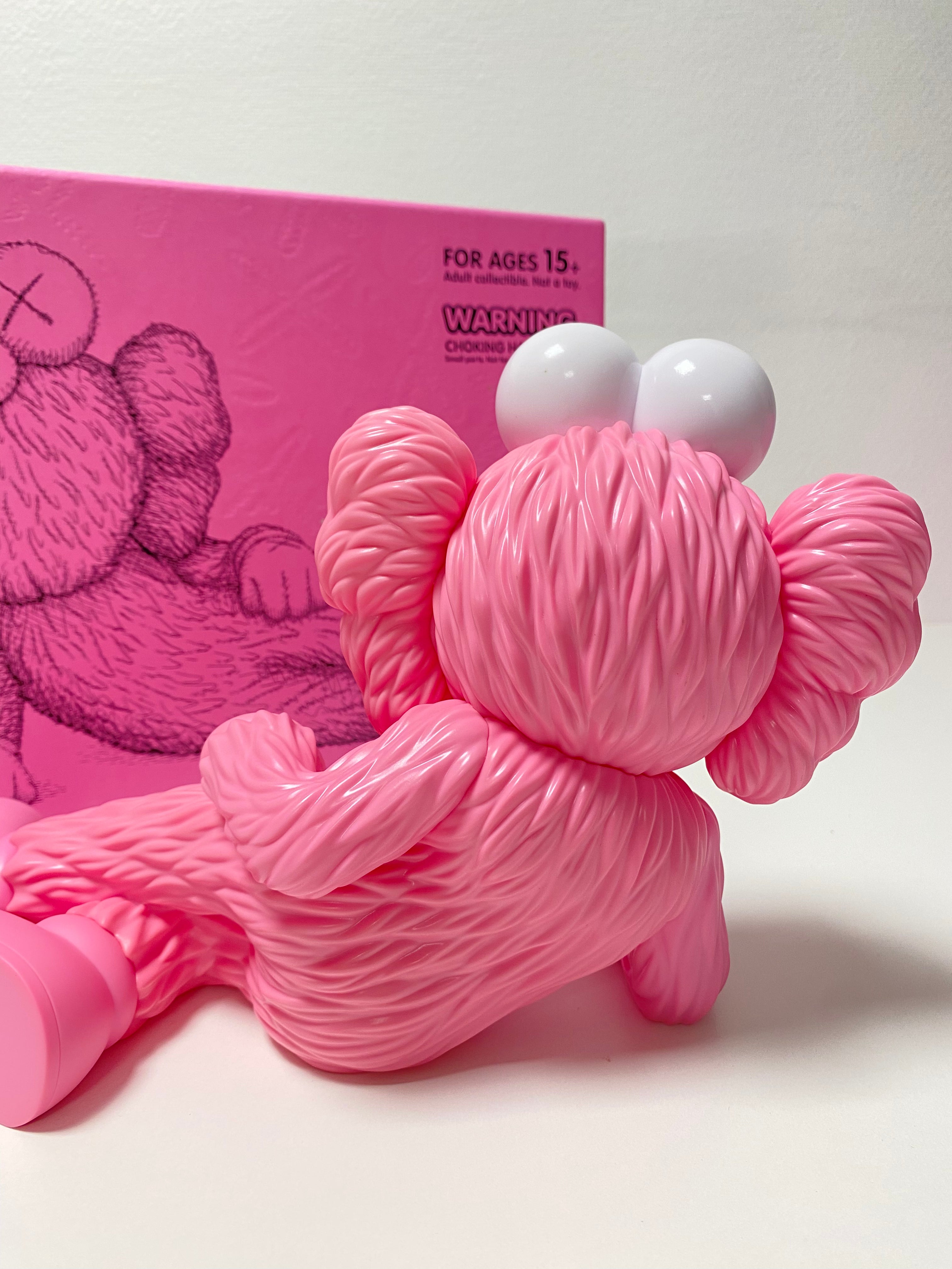 KAWS, Time off Pink (2023) - LYNART STORE