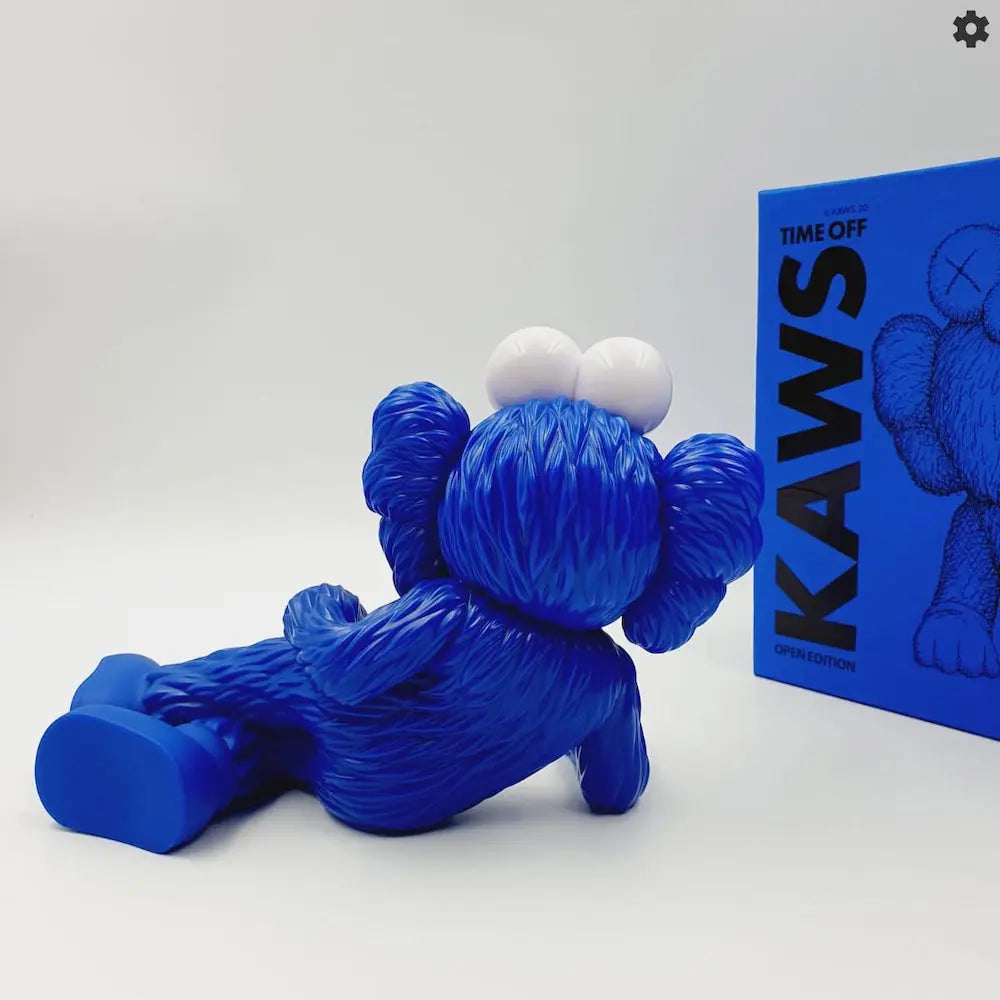 KAWS, Time off (Blue), 2023 LYNART STORE