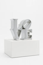 LOVE (Silver), Studio Edition L.Y.N.A.R.T Store