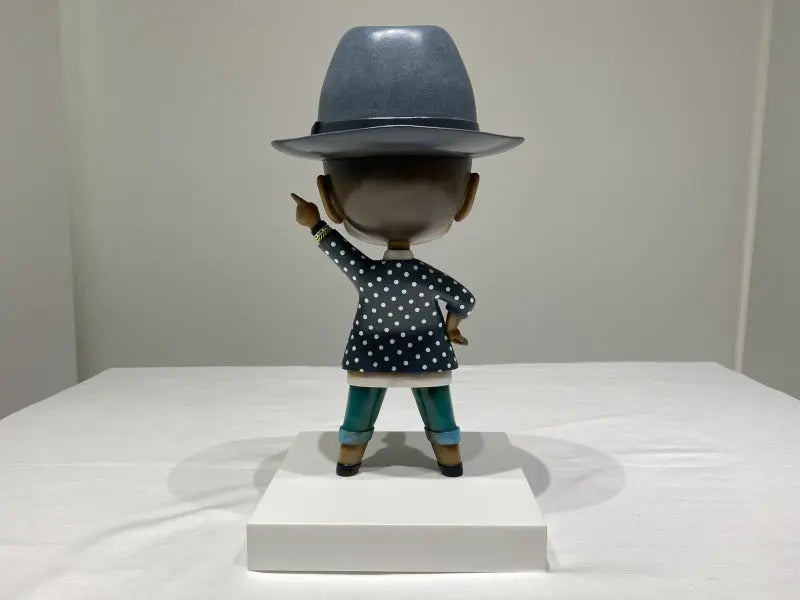 MR, Happy (2016) LYNART STORE