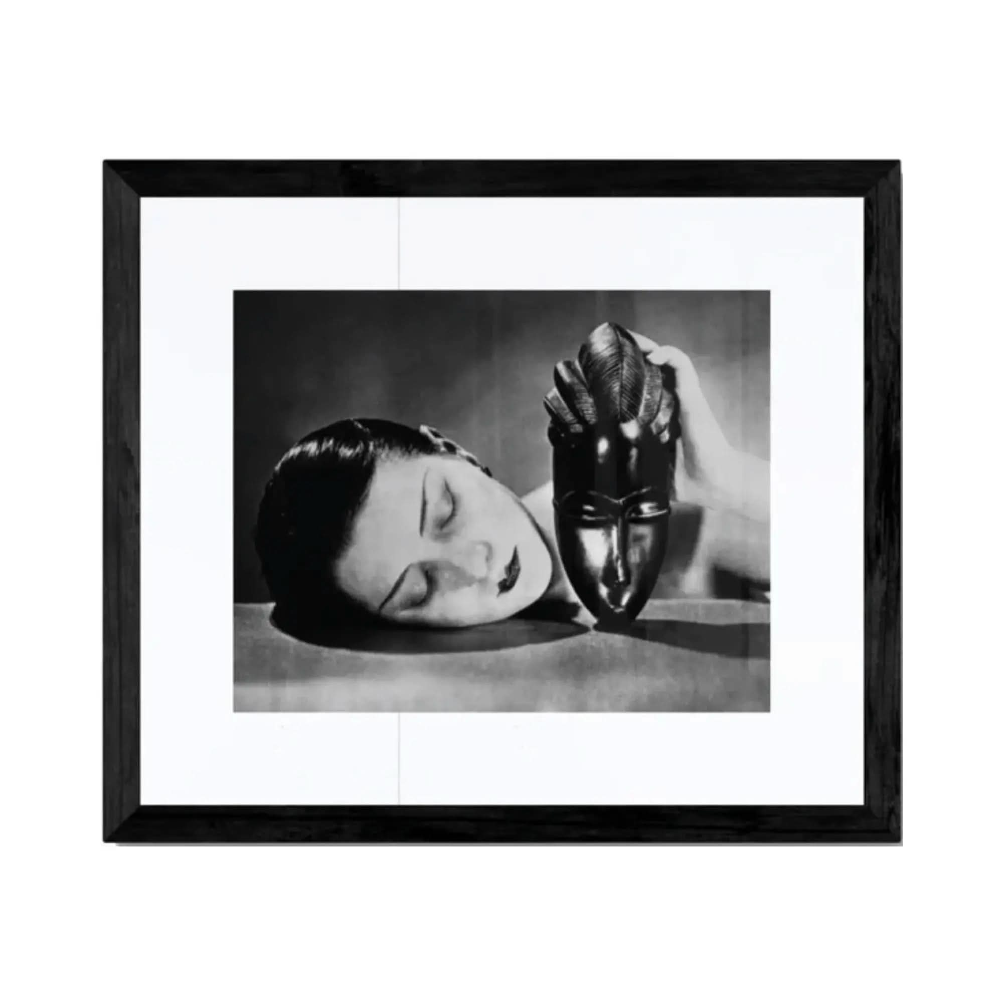 Man Ray – Noire et Blanche (1926) | Iconic Photograph – LYNART STORE Man Ray – Noire et Blanche (1926) | Iconic Photograph – LYNART STORE