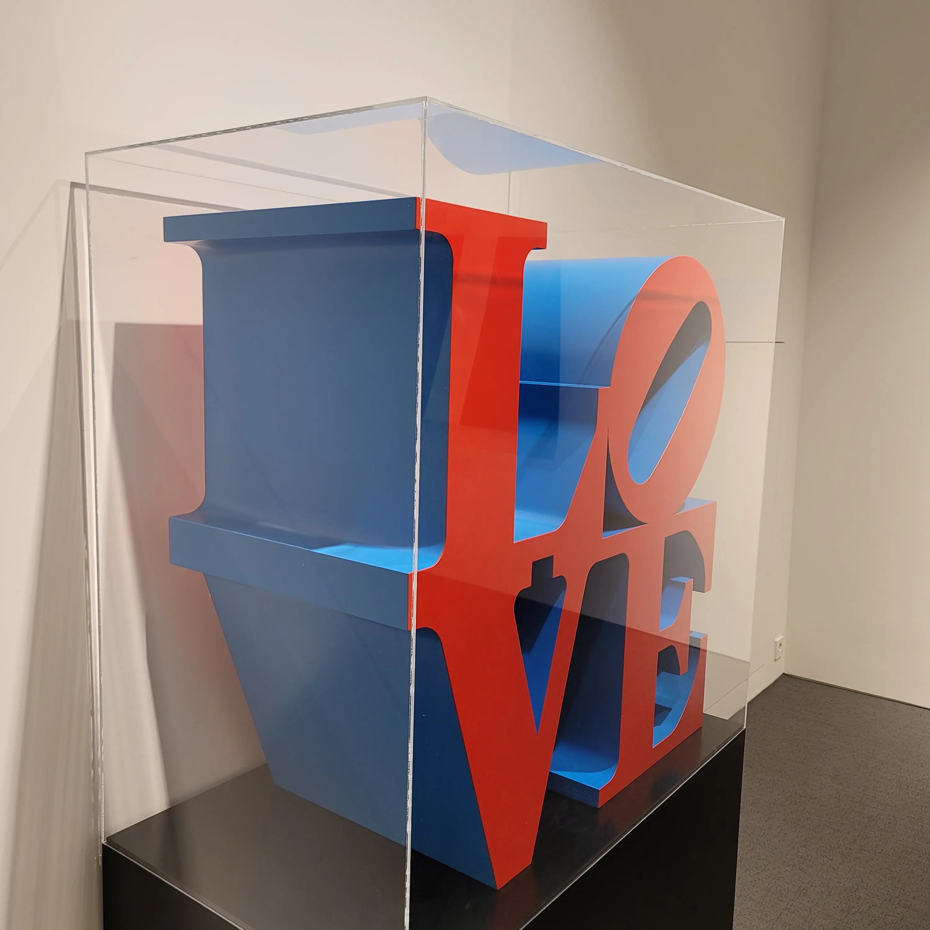 Robert Indiana, LOVE (Red/Blue), 1966–2000 LYNART STORE