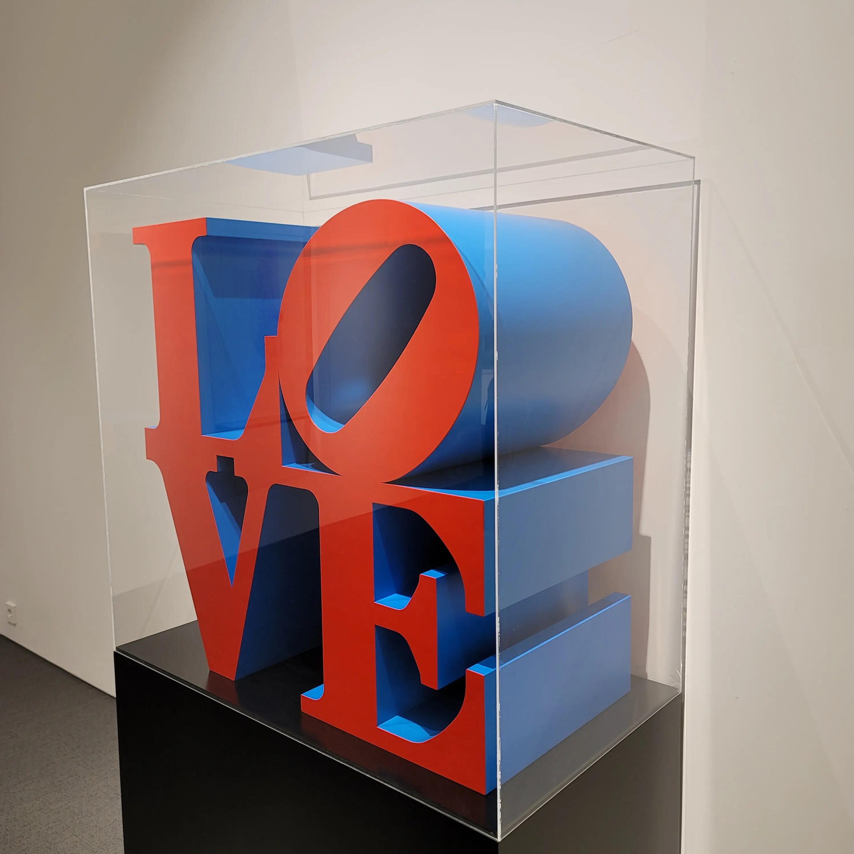 Robert Indiana, LOVE (Red/Blue), 1966–2000 LYNART STORE