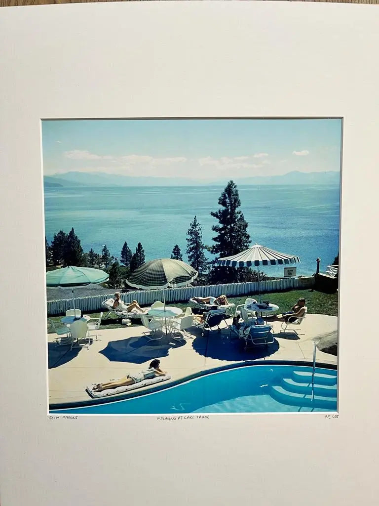 Slim Aarons - Relaxing at Lake Tahoe - Edition épuisée LYNART STORE