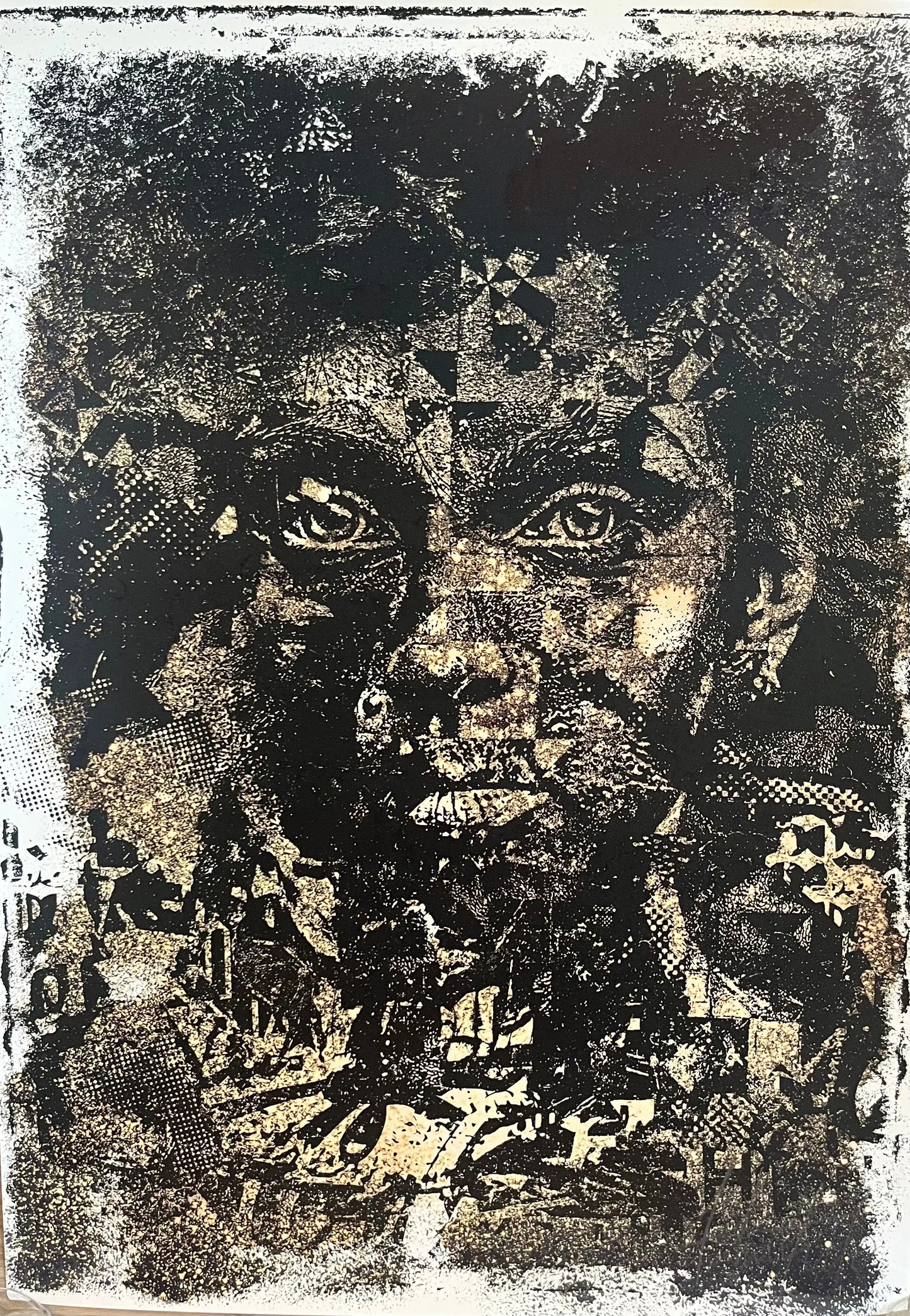 Vhils - Amorphous L.Y.N.A.R.T Store