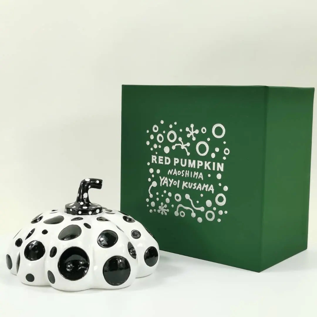 Yayoi Kusama - Naoshima Pumpkin (Blanche et Noire) L.Y.N.A.R.T Store