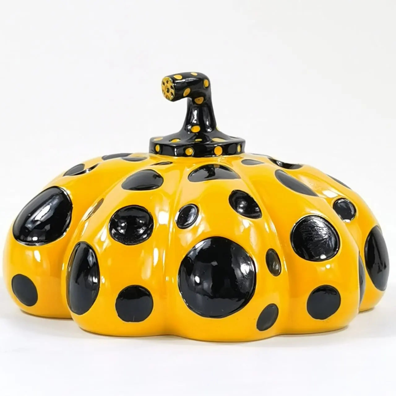 Yayoi Kusama - Naoshima Pumpkin (Jaune et Noire) L.Y.N.A.R.T Store