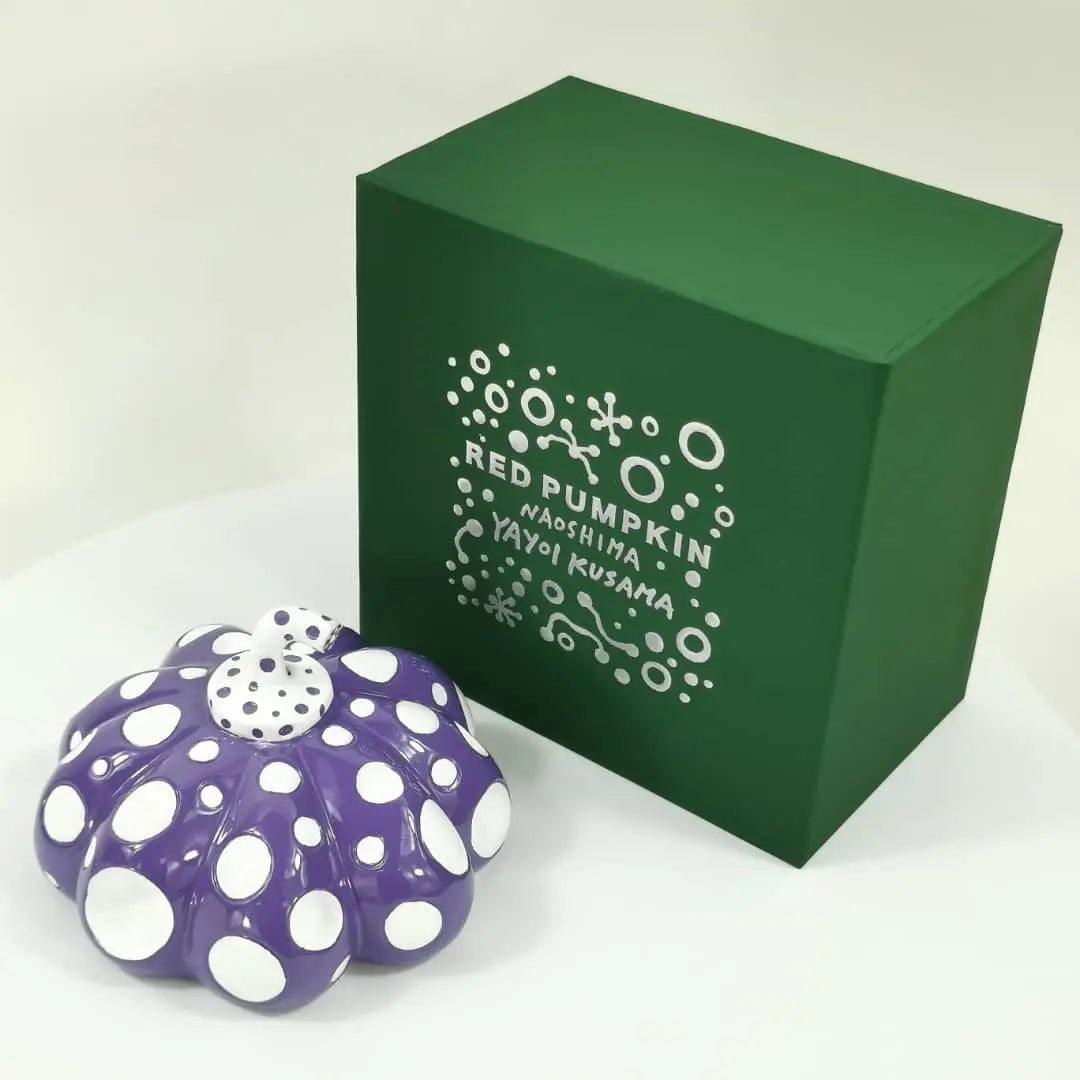 Yayoi Kusama - Naoshima Pumpkin (Violette et Blanche) L.Y.N.A.R.T Store