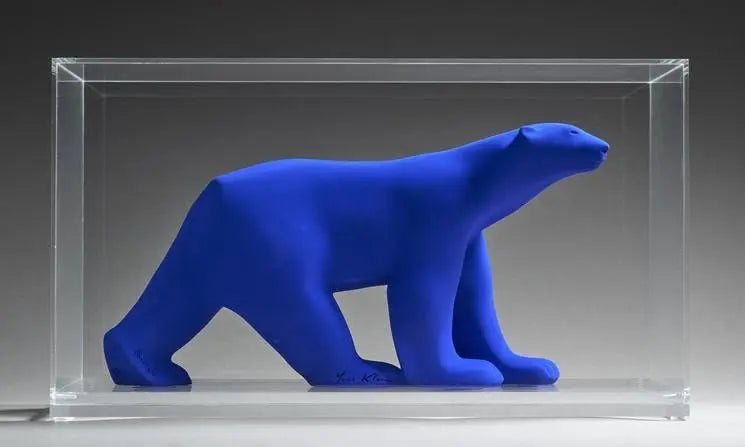 Yves Klein - L'Ours Pompom L.Y.N.A.R.T Store